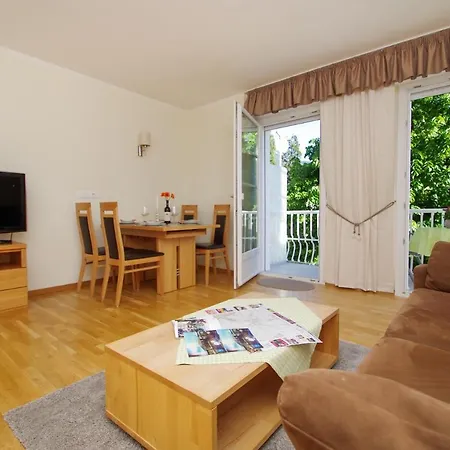 Aparthotel Diana